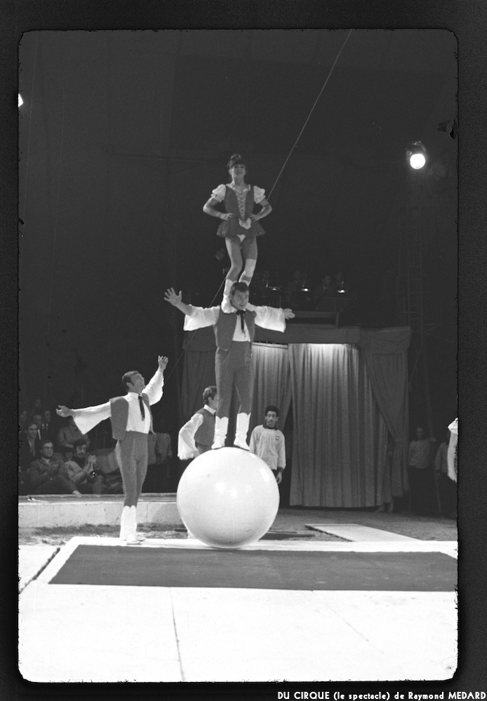 image: This is &lsquo;LE CIRQUE (le spectacle) 18&rsquo;.