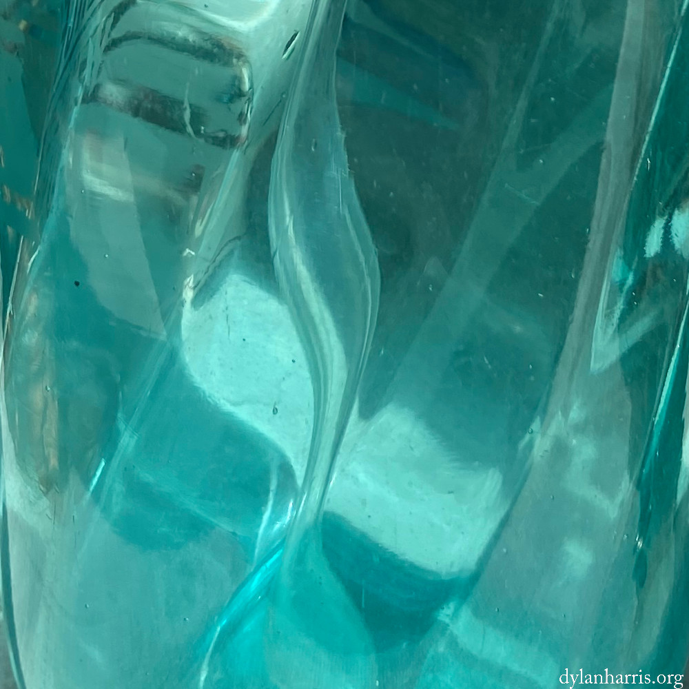 image: This is &lsquo;cheni&agrave;res 8&rsquo;.