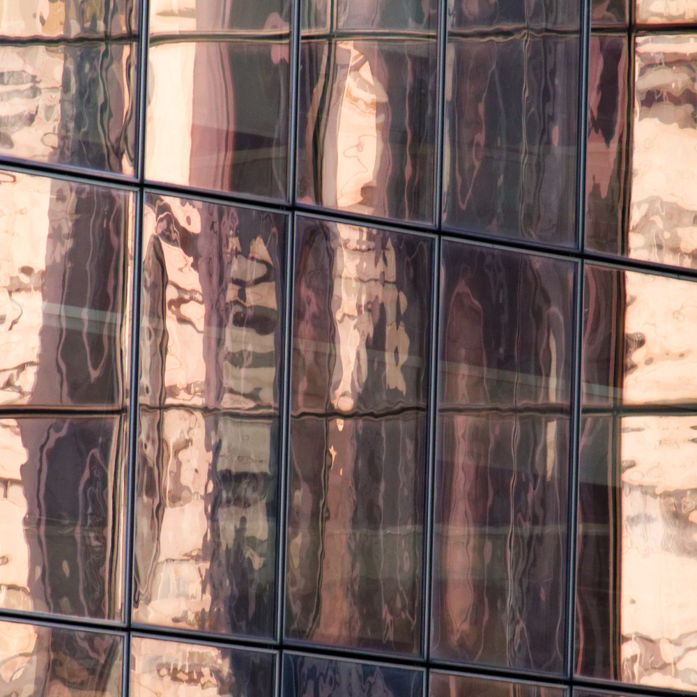 image: This is &lsquo;la d&eacute;fense (lxii) 5&rsquo;.