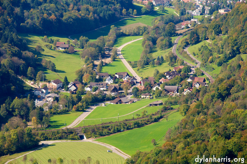 image: This is &lsquo;z&uuml;rich (i) 6&rsquo;.