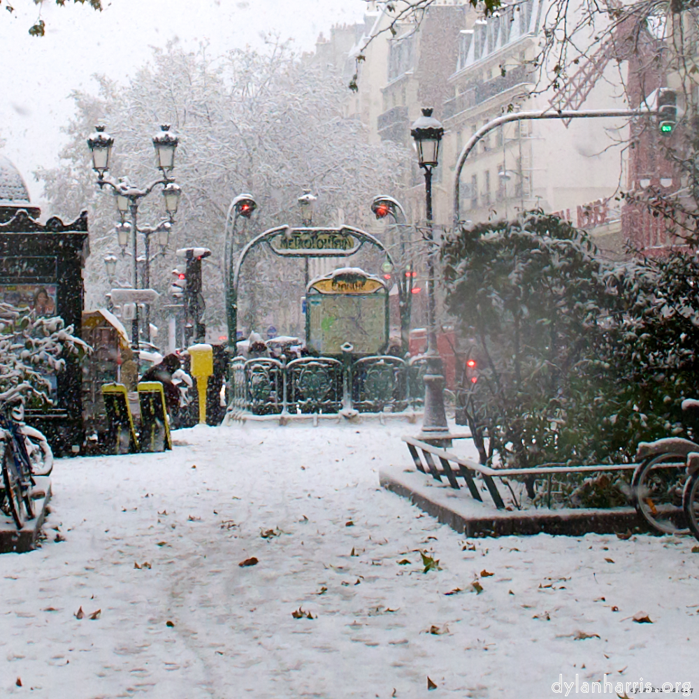 image: This is &lsquo;montmartre (xii) 2&rsquo;.
