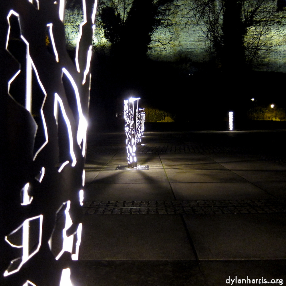 Image 'sculpture (iv) 3'.