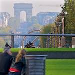 image: Image from the photoset &lsquo;la d&eacute;fense (iv)&rsquo;.
