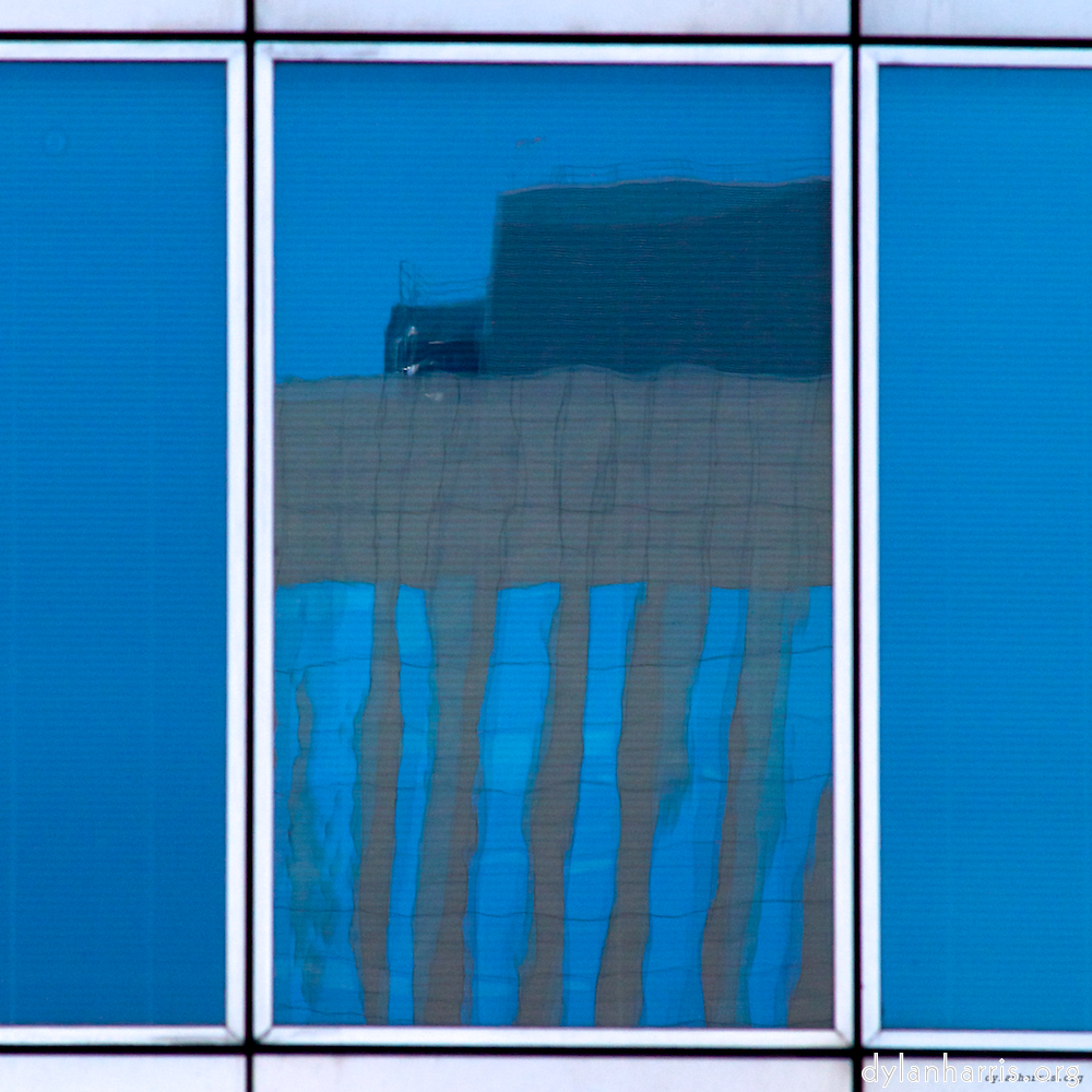 image: This is &lsquo;la d&eacute;fense (v) 3&rsquo;.