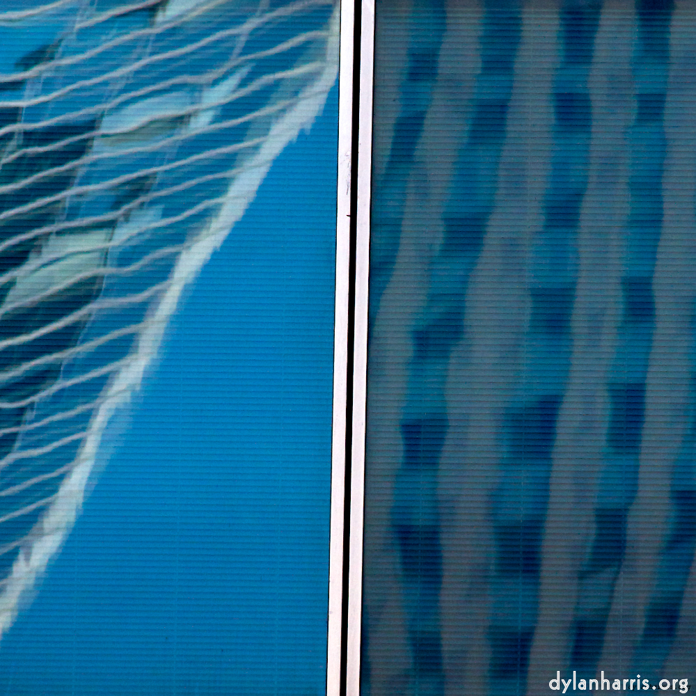 image: This is &lsquo;la d&eacute;fense (v) 5&rsquo;.