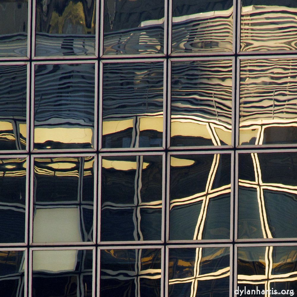 image: This is &lsquo;la d&eacute;fense (vi) 4&rsquo;.