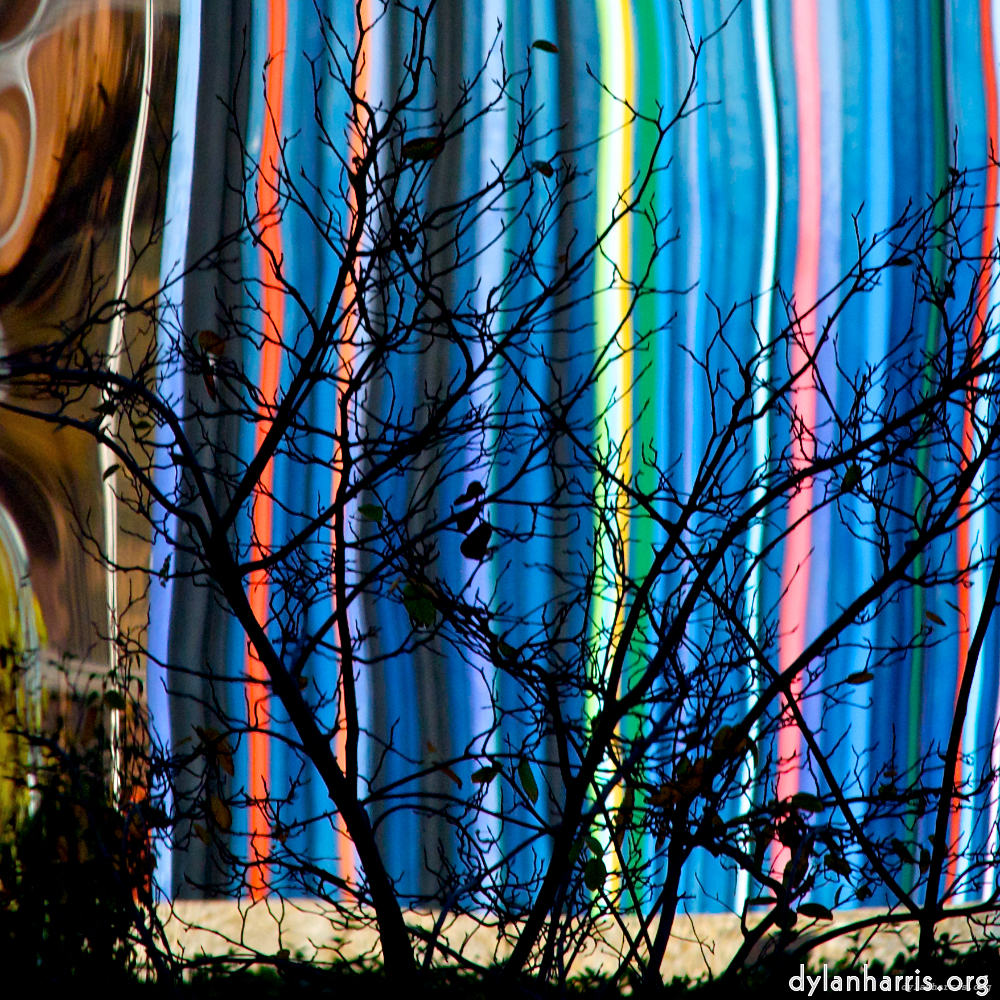 image: This is &lsquo;la d&eacute;fense (ix) 8&rsquo;.