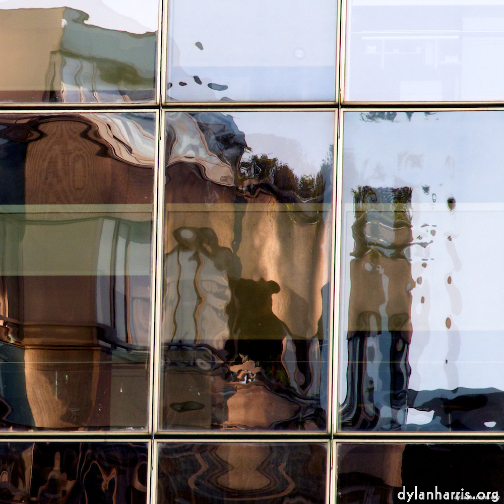 image: This is &lsquo;la d&eacute;fense (x) 3&rsquo;.