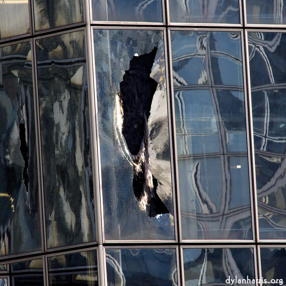 image: This is &lsquo;la d&eacute;fense (x) 9&rsquo;.