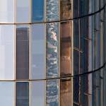 image: Image from the photoset &lsquo;la d&eacute;fense (x)&rsquo;.