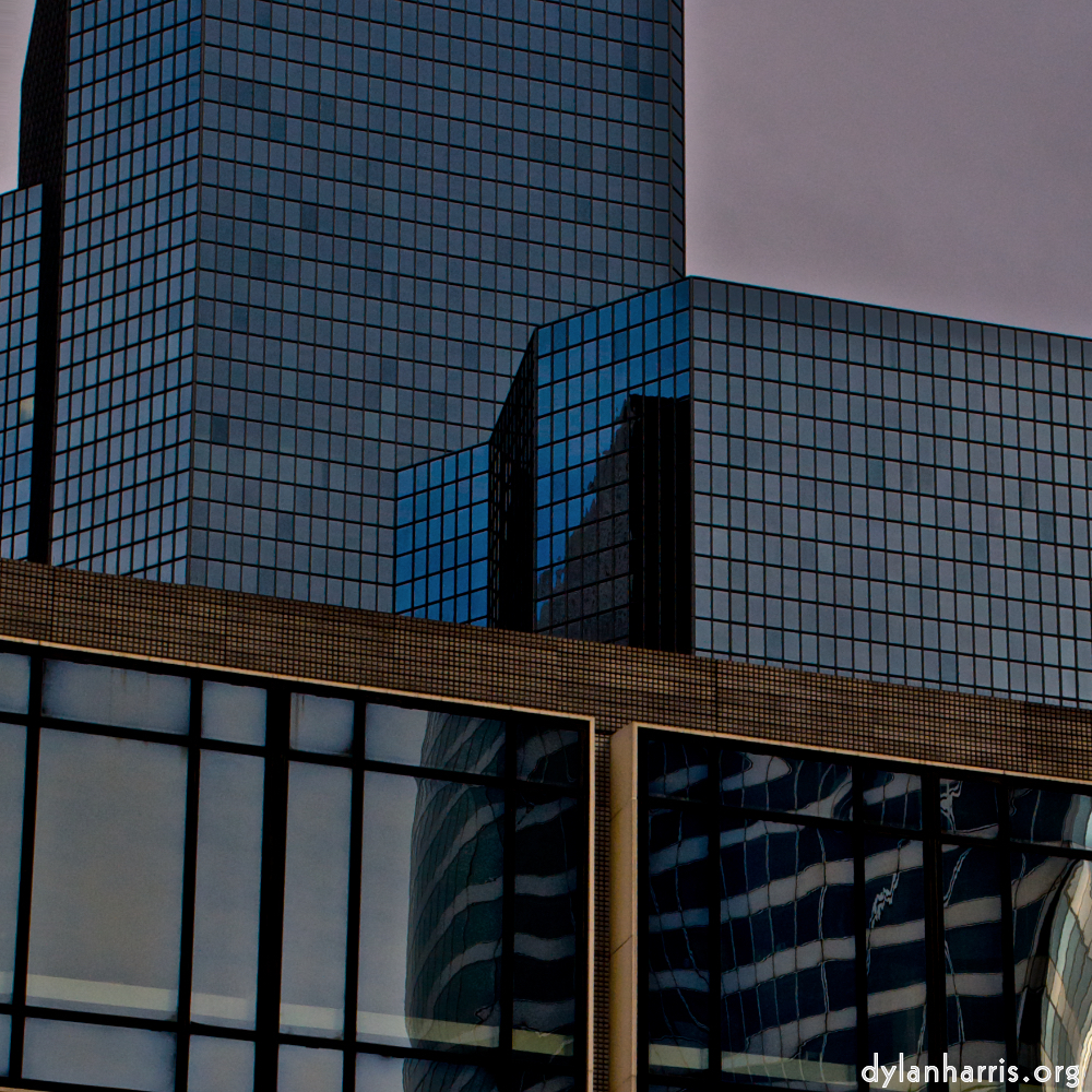 Image 'la d&eacute;fense (i) 6'.