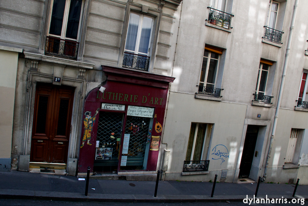 image: This is &lsquo;montmartre (vii) 1&rsquo;.