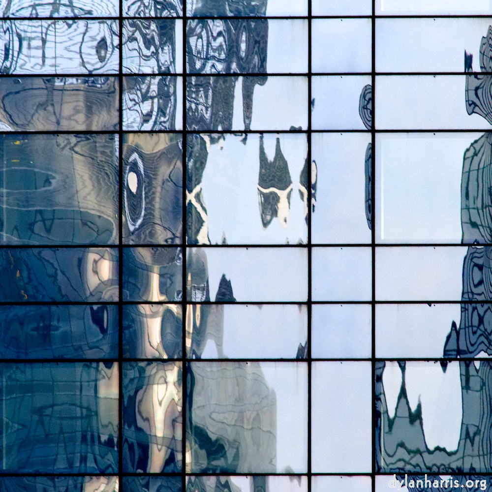 Image 'la d&eacute;fense (xxx) 5'.