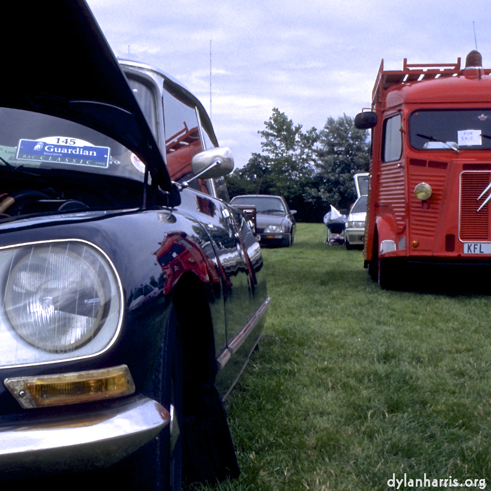 image: This is &lsquo;citro&euml;n (iv) 10&rsquo;.