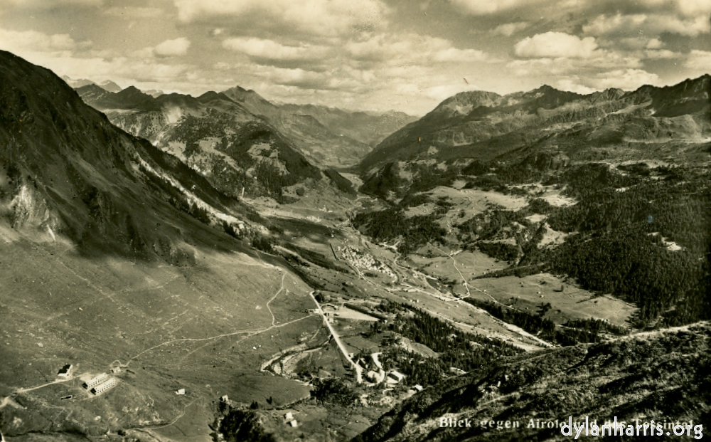 image: Postcard: Blick gegen Airolo und das Tessintal