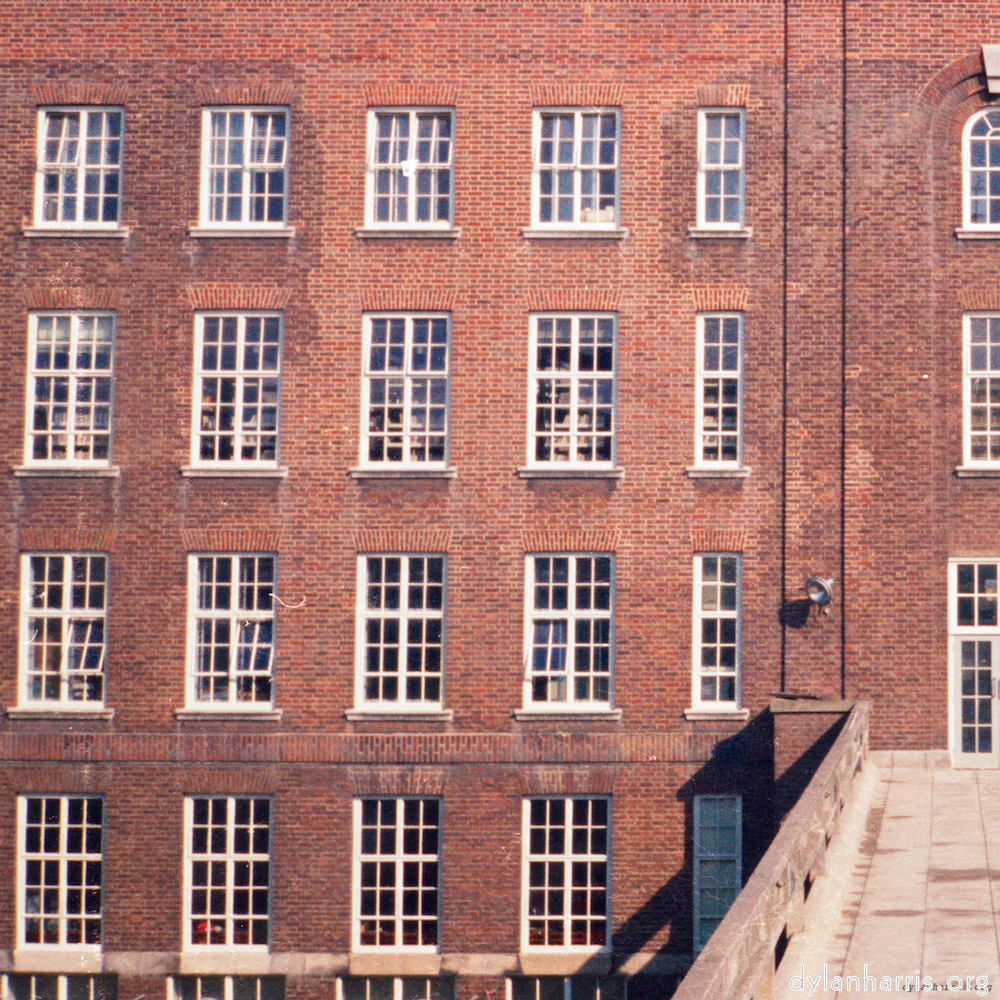 image: This is &lsquo;thames poly (ix) 3&rsquo;.