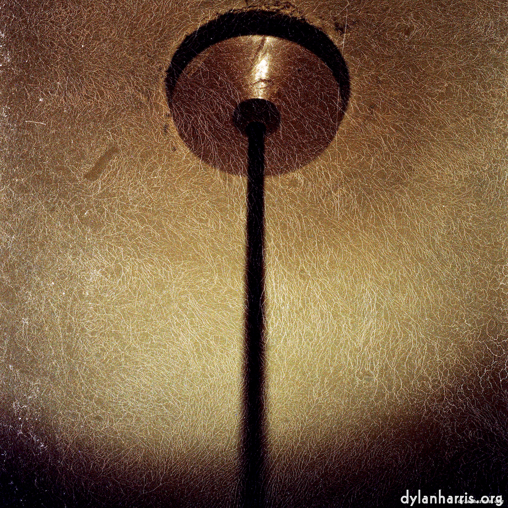 image: D&euml;st ass &lsquo;abstrakt (xi) 1&rsquo;.