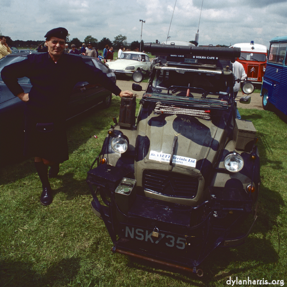 image: This is &lsquo;citro&euml;n (xxii) 4&rsquo;.