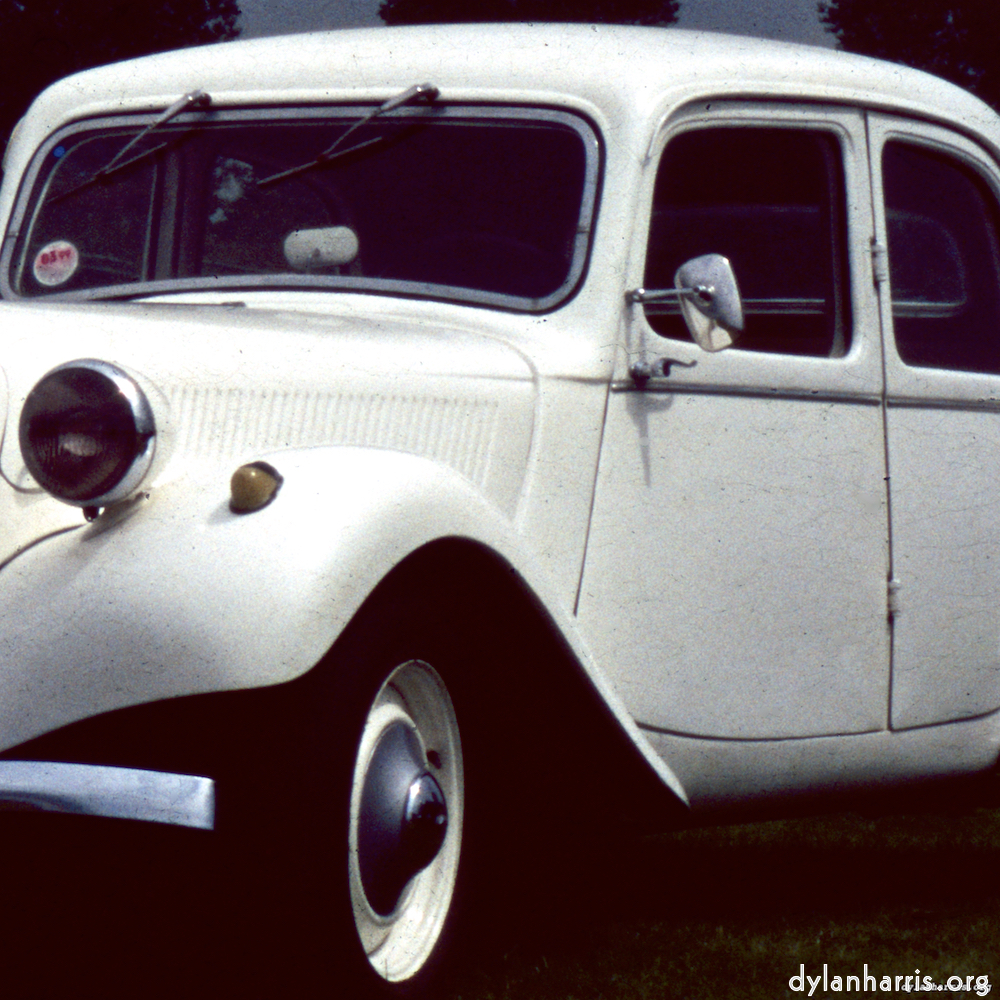 image: This is &lsquo;citro&euml;n (xxii) 5&rsquo;.