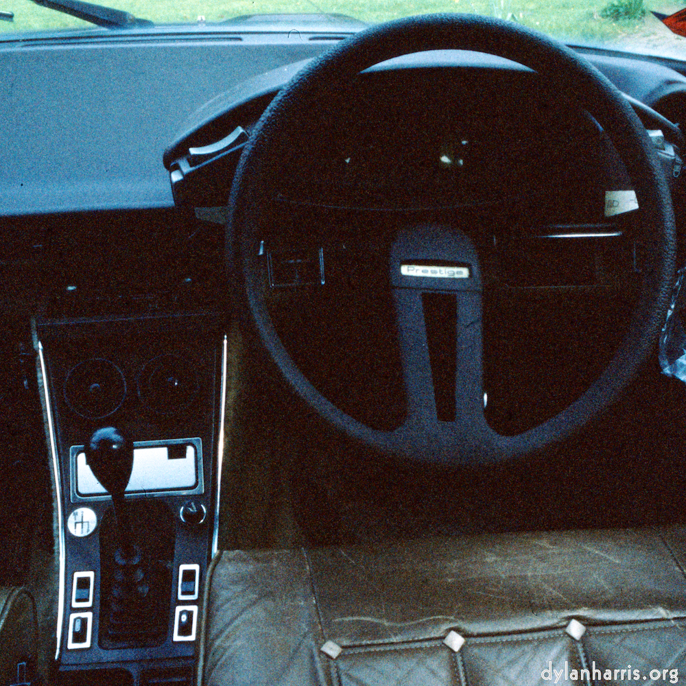 image: citro&euml;n