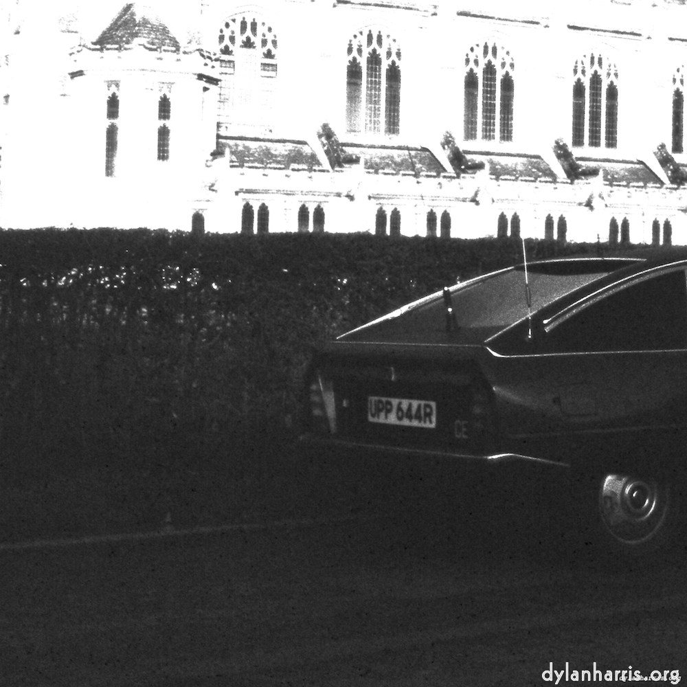 image: This is &lsquo;citro&euml;n (xiv) 4&rsquo;.