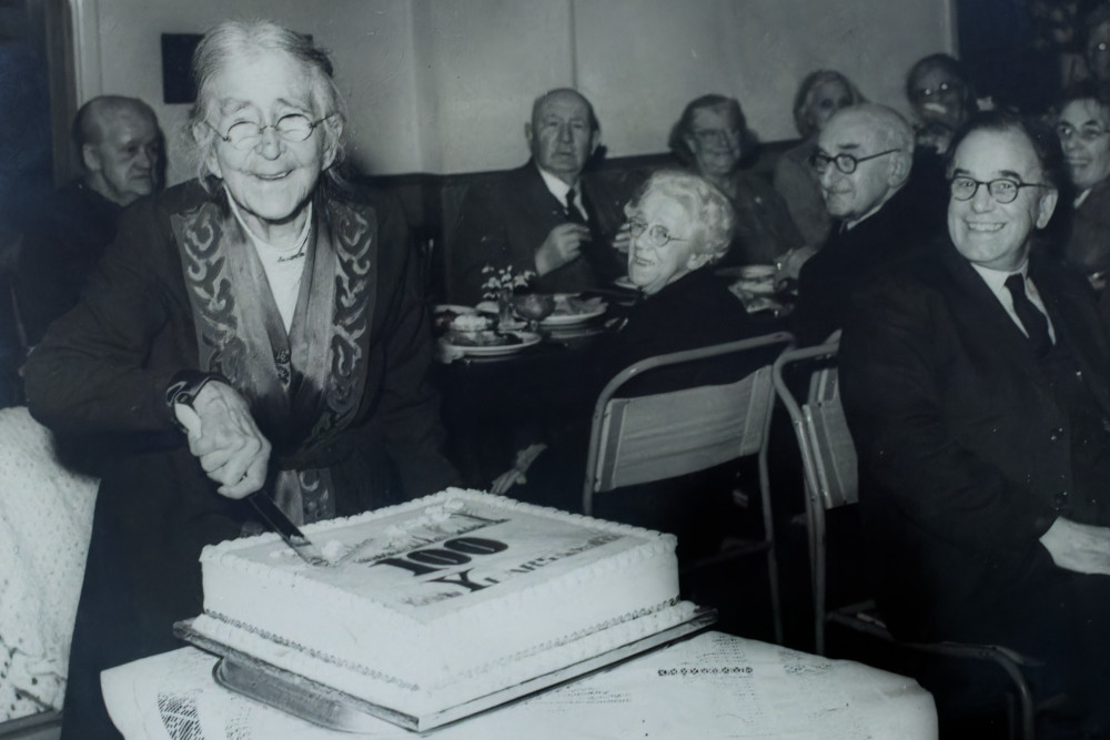 image: This is &lsquo;Aunt&nbsp;Ginnie&rsquo;s&nbsp;100th&nbsp;birthday&rsquo;.