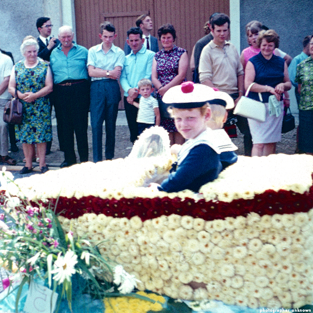 image: This is &lsquo;photographer&nbsp;x&nbsp;(iv)&nbsp;b)&nbsp;1&rsquo;.